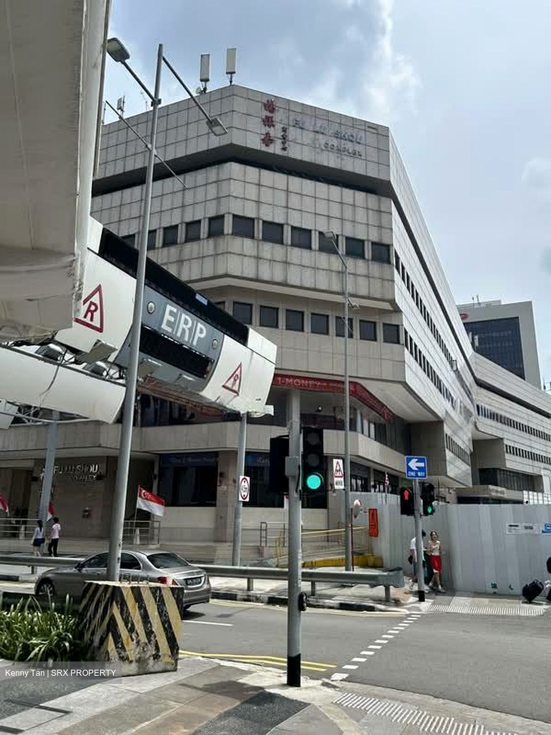 Fu Lu Shou Complex (D7), Retail #595011411
